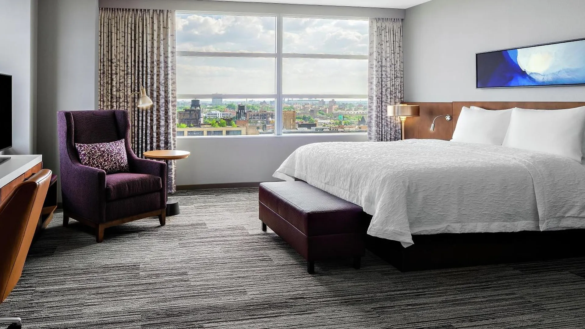 Where to Stay for Business in South Loop: 4 Hotels Near McCormick Place