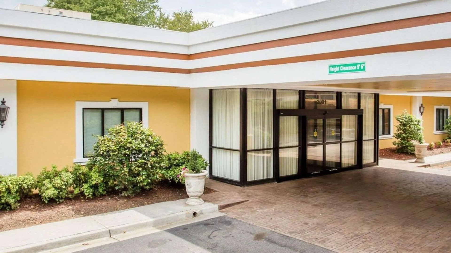 Staying Near Northlake Mall, Atlanta: 5 Hotels Compared