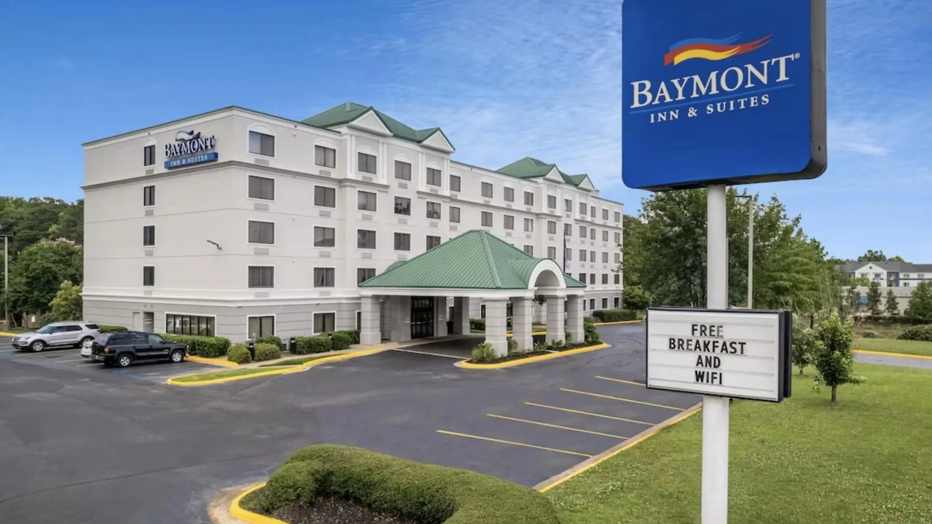 4 Three-Star Hotels Near Jackson Zoo Worth Booking