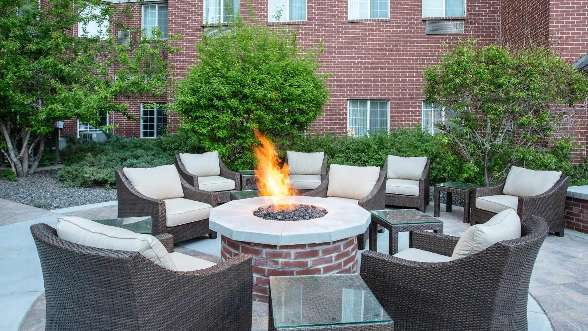 Where to Stay Near Denver Airport: 4 Best Family Hotels