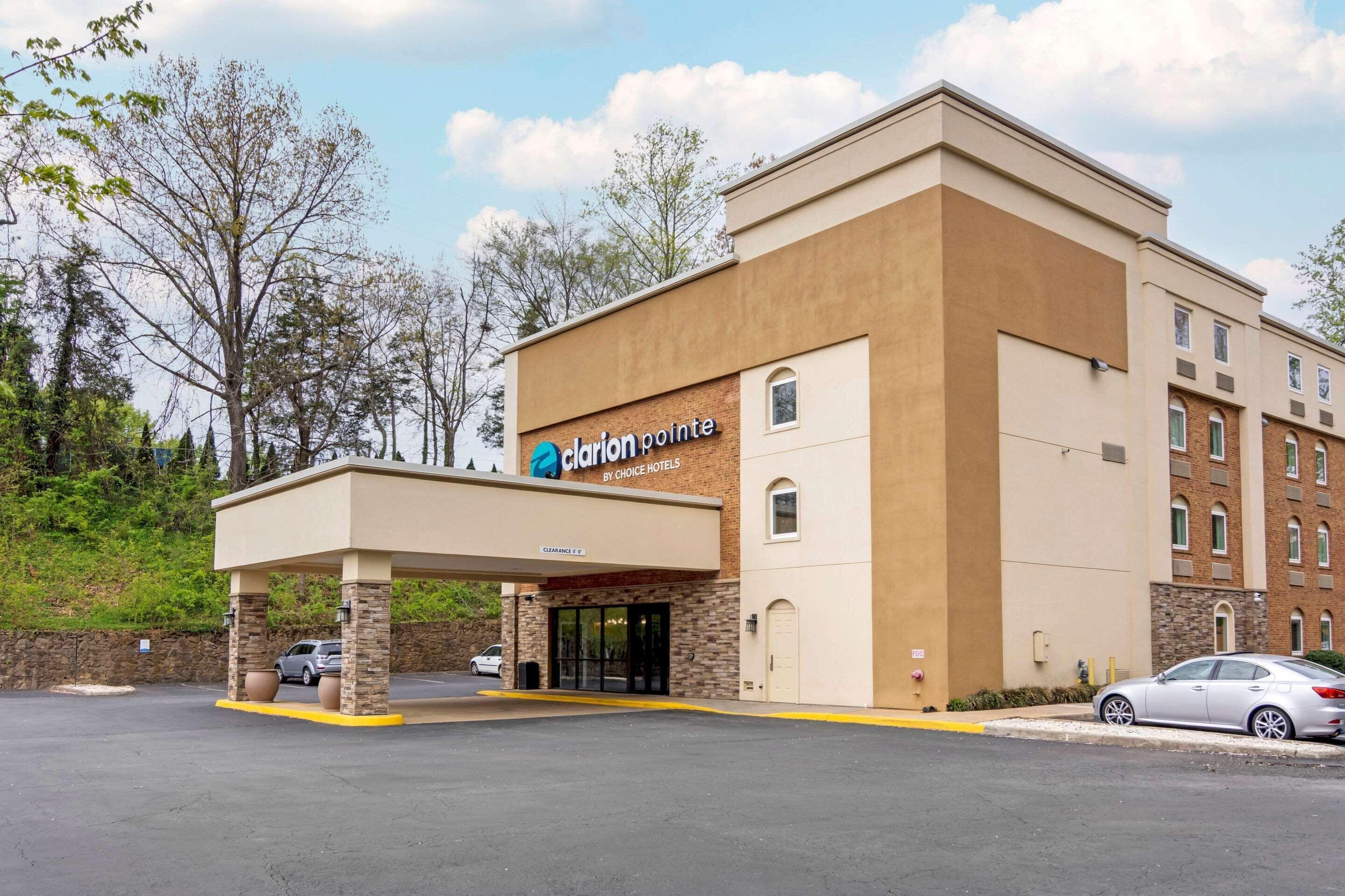 9 Business Hotels Near Charlottesville Ice Park Worth Booking