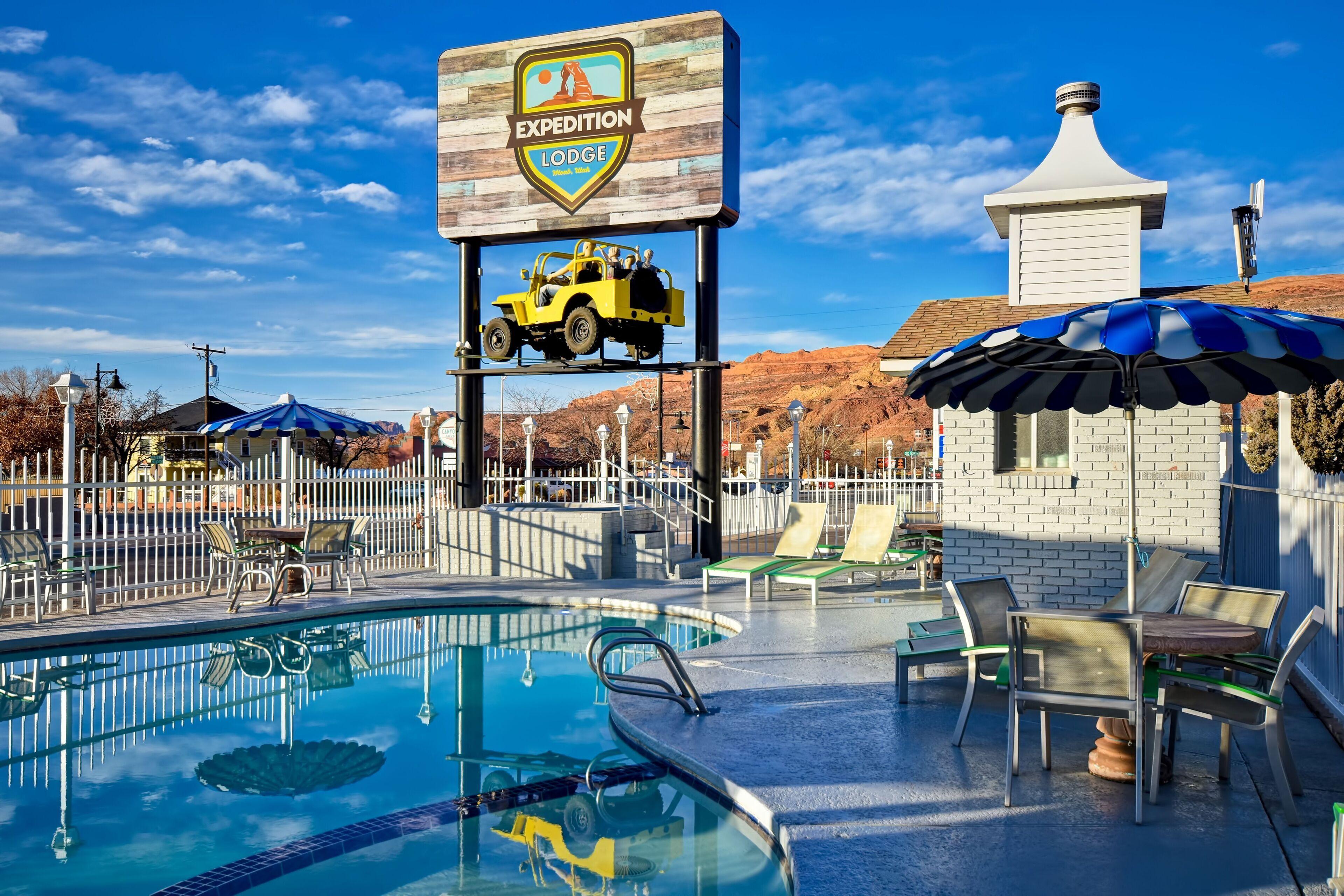 Staying Near Corona Arch: 4 Moab Hotels Compared for Couples