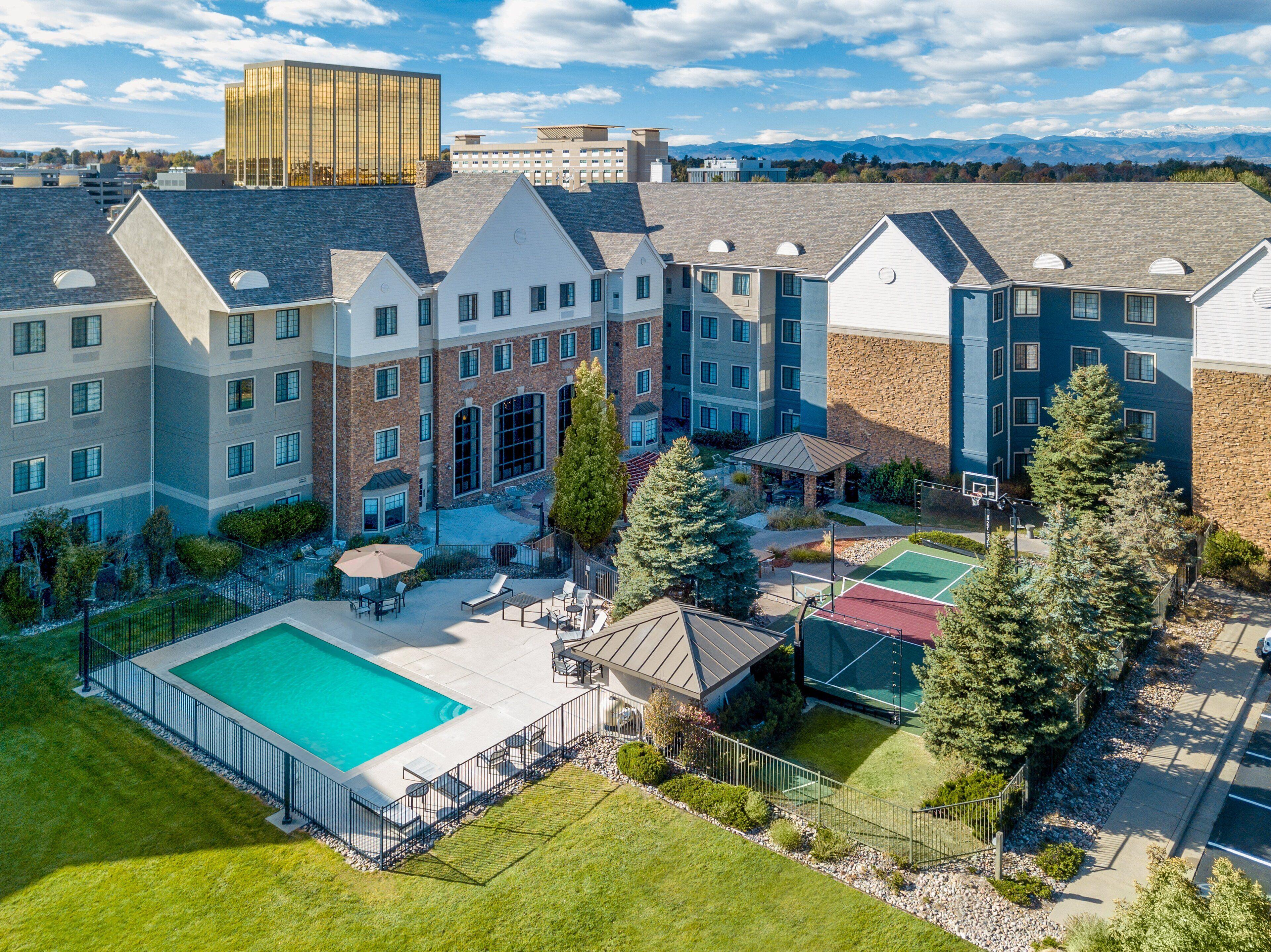 4 Family-Friendly Hotels in Cherry Creek Worth Booking